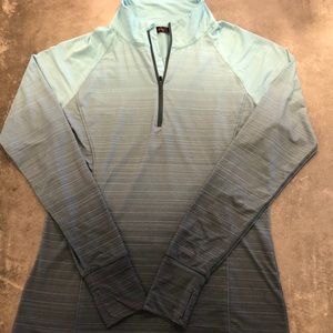 Stoic 1/4 zip active top!!!